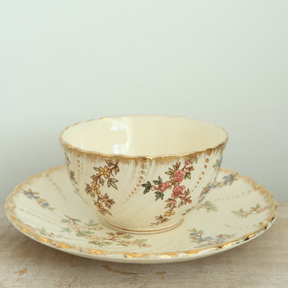 アンティーク カップ＆ソーサー ルイ15世 LOUIS XV フランス サルグミンヌ製 U&C SARREGUEMINES
