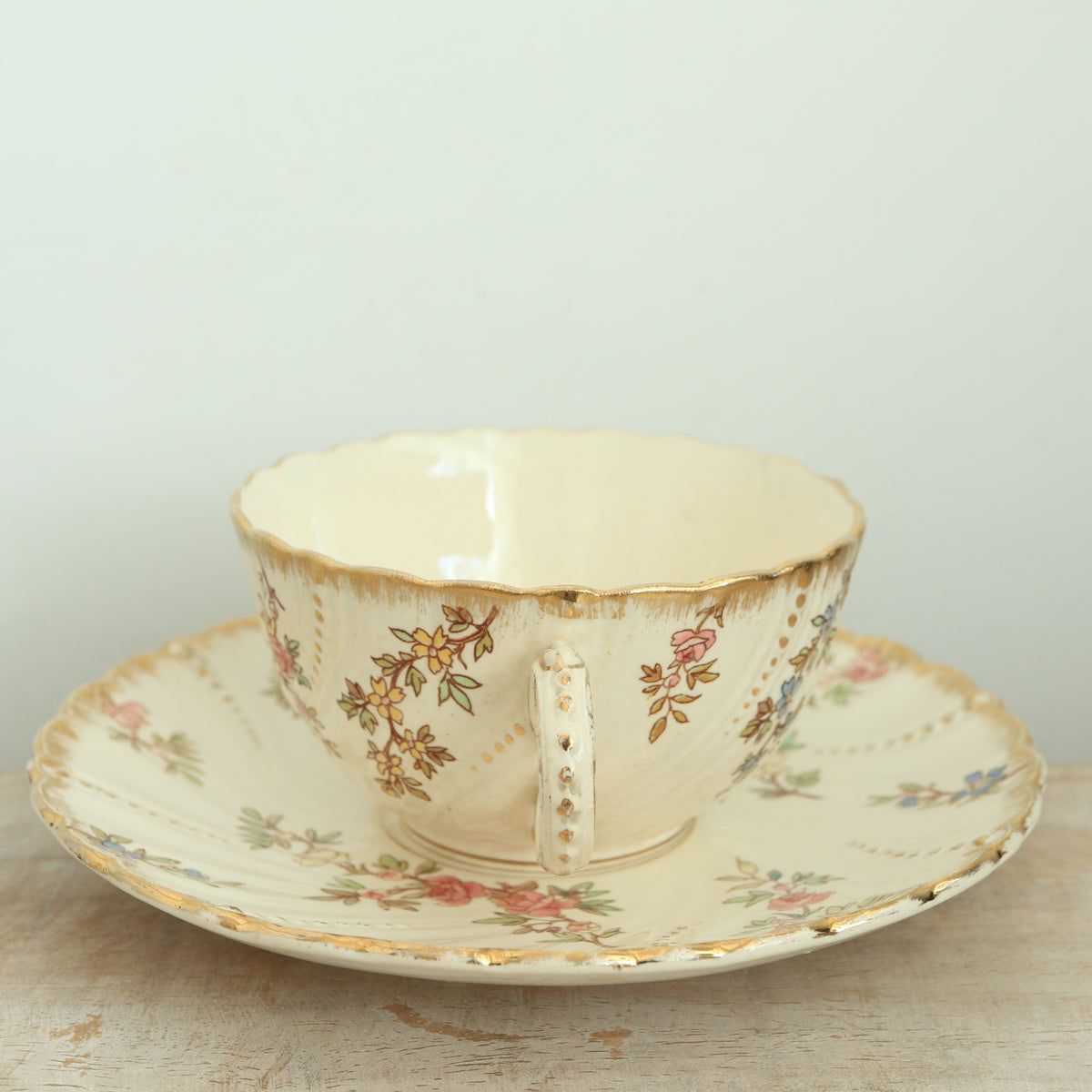 アンティーク カップ＆ソーサー ルイ15世 LOUIS XV フランス サルグミンヌ製 U&C SARREGUEMINES