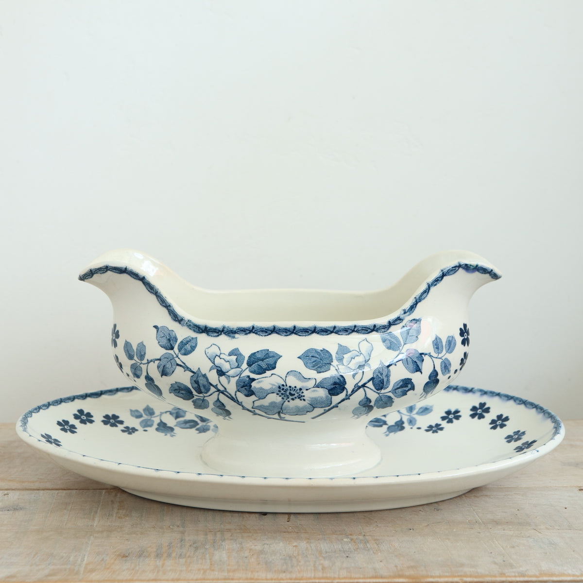アンティーク ソーシエール サルグミンヌ フランス Trouville U&C SARREGUEMINES FRANCE Antique Gravy boat