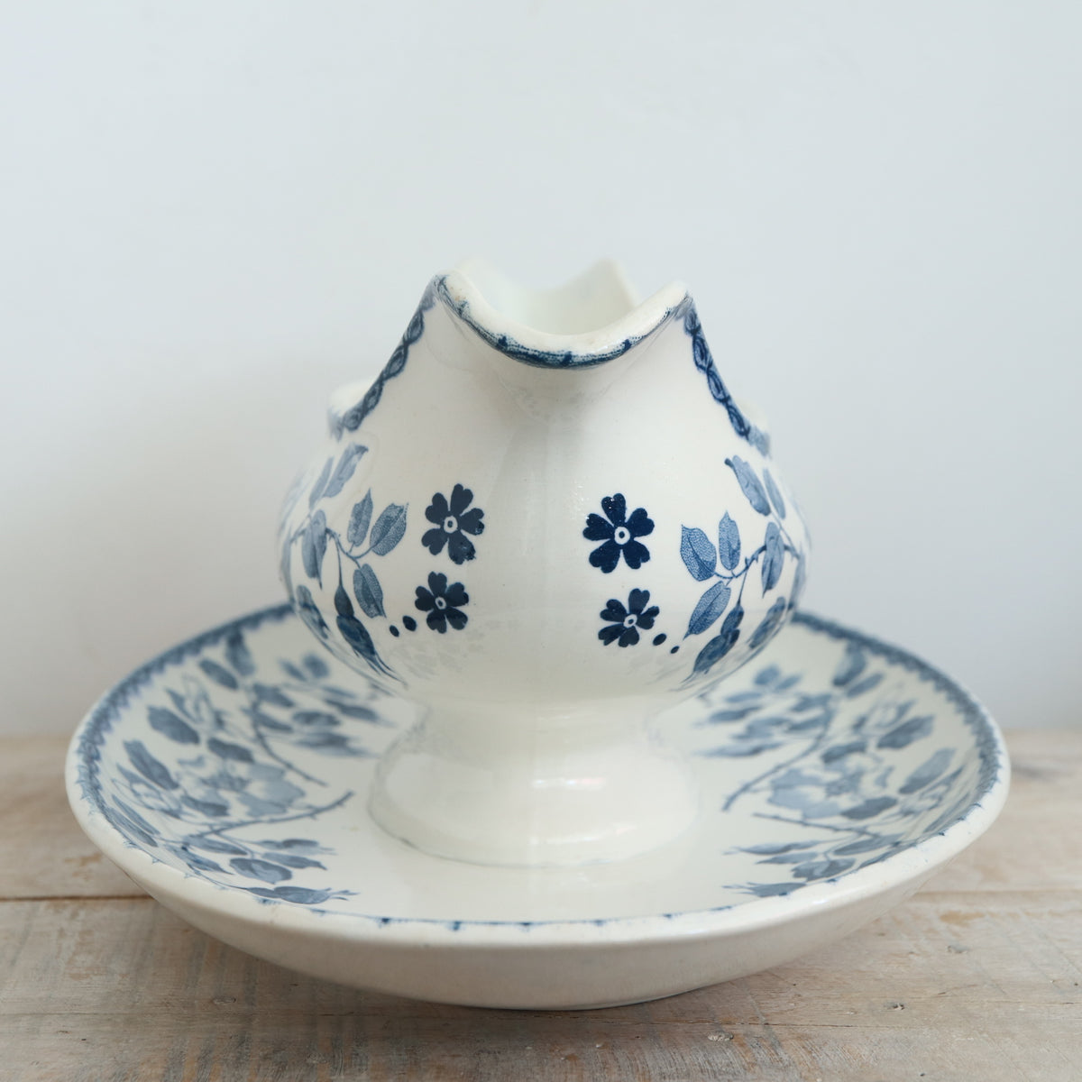 アンティーク ソーシエール サルグミンヌ フランス Trouville U&C SARREGUEMINES FRANCE Antique Gravy boat