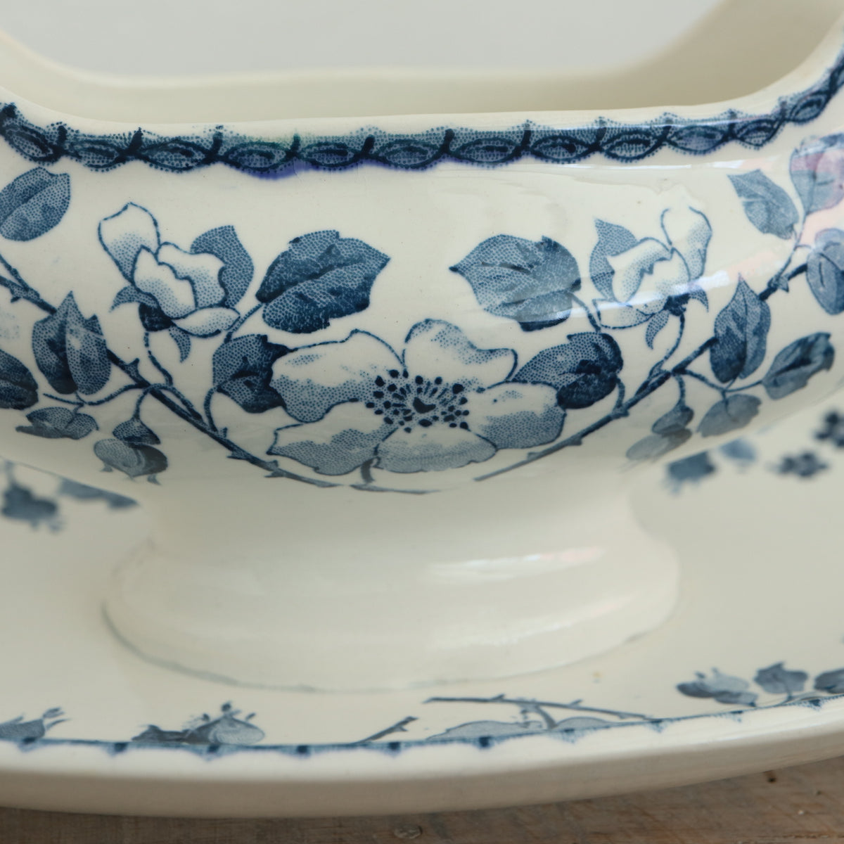 アンティーク ソーシエール サルグミンヌ フランス Trouville U&C SARREGUEMINES FRANCE Antique Gravy boat