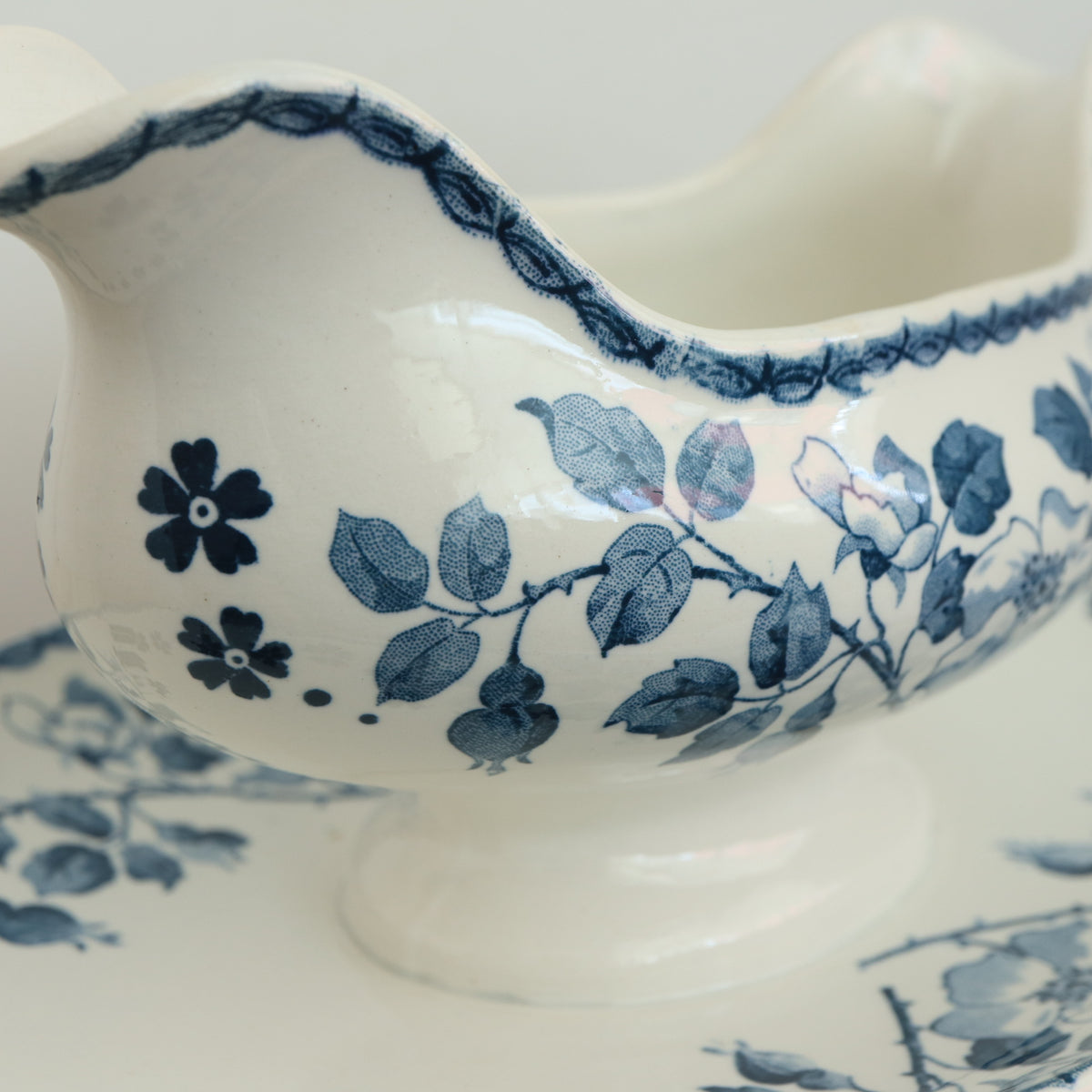 アンティーク ソーシエール サルグミンヌ フランス Trouville U&C SARREGUEMINES FRANCE Antique Gravy boat