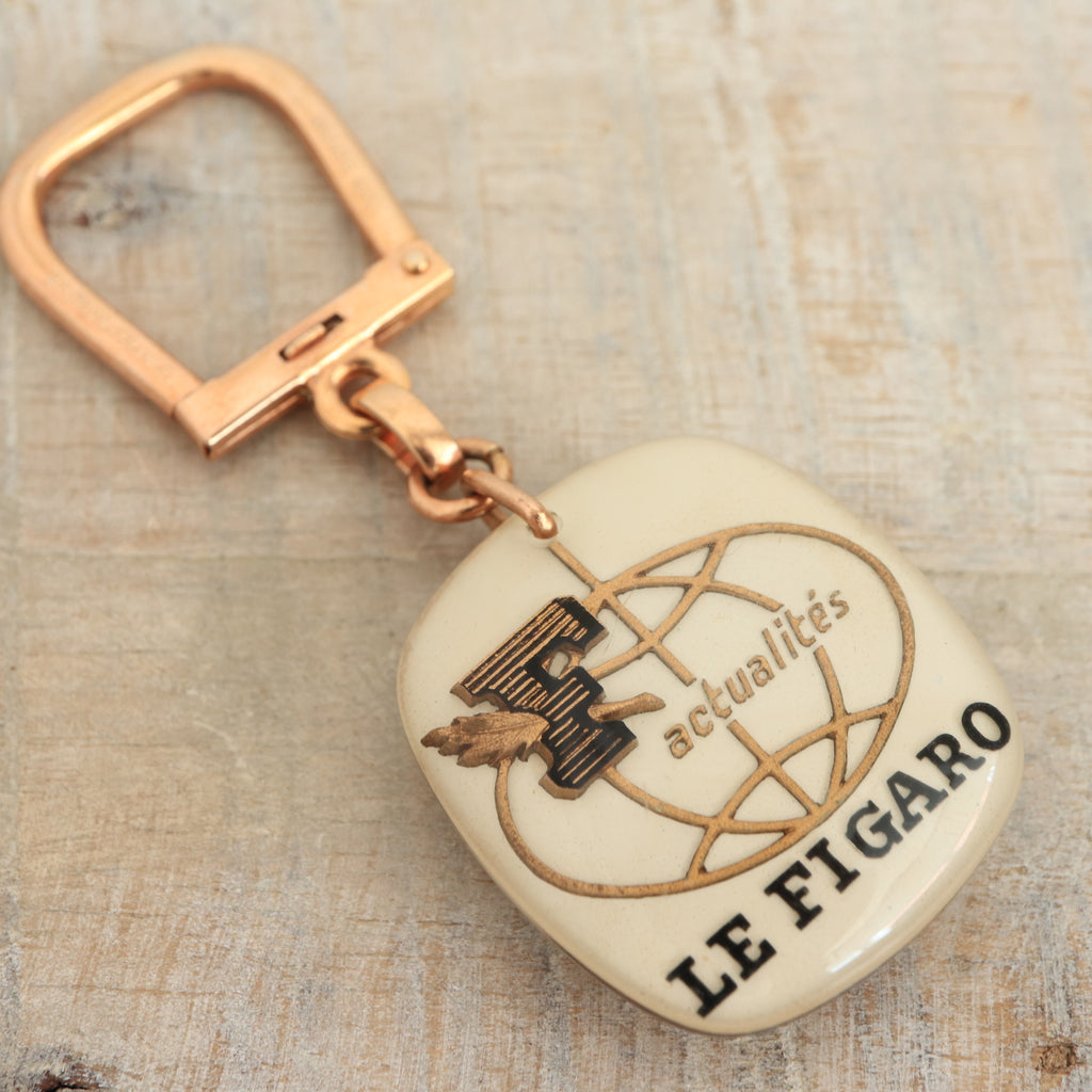 ブルボンキーホルダー フィガロ LE FIGARO 1866-1966