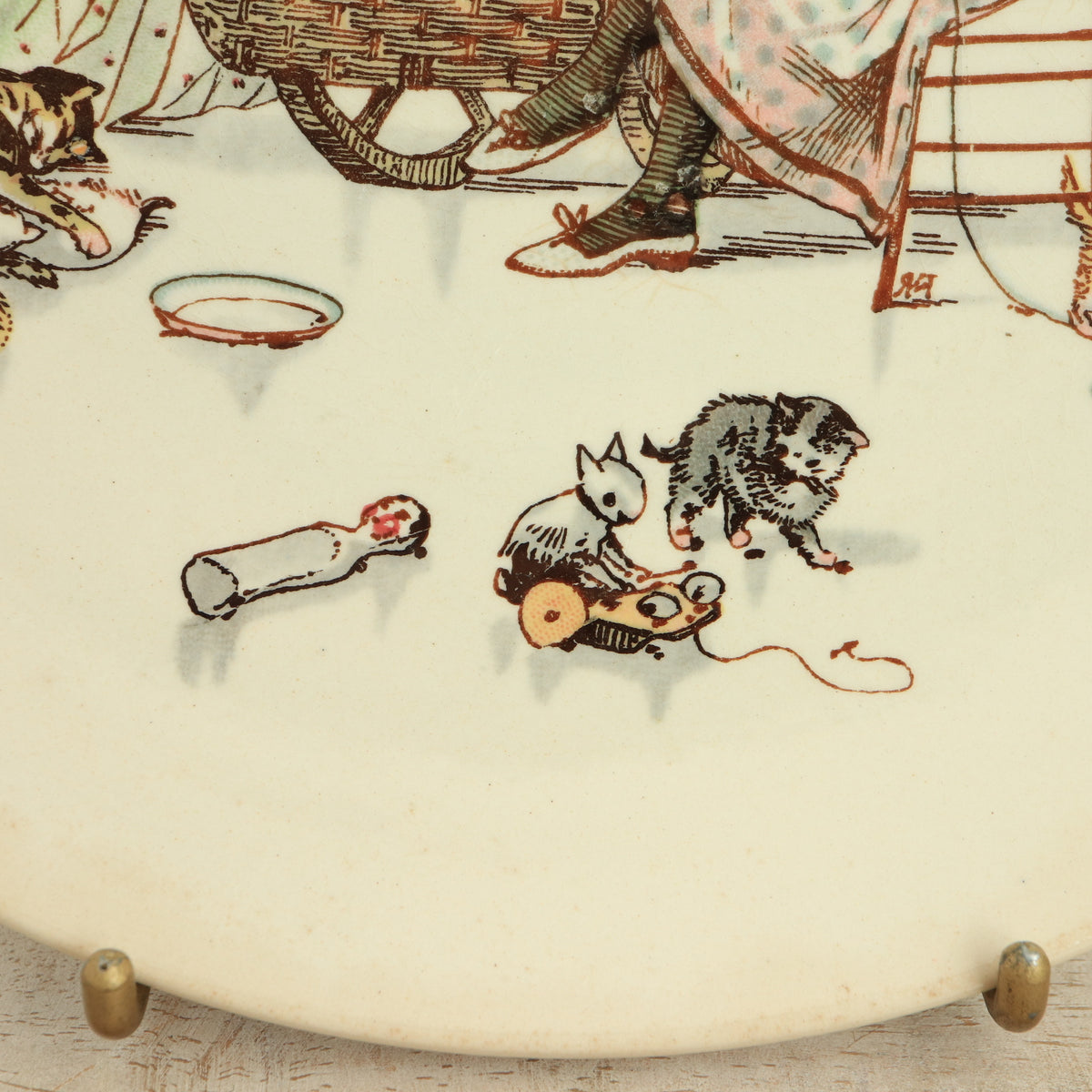 アンティークプレート 絵皿 LA NOURRICE BEBE DORT フランス サルグミンヌ製 U&C SARREGUEMINES