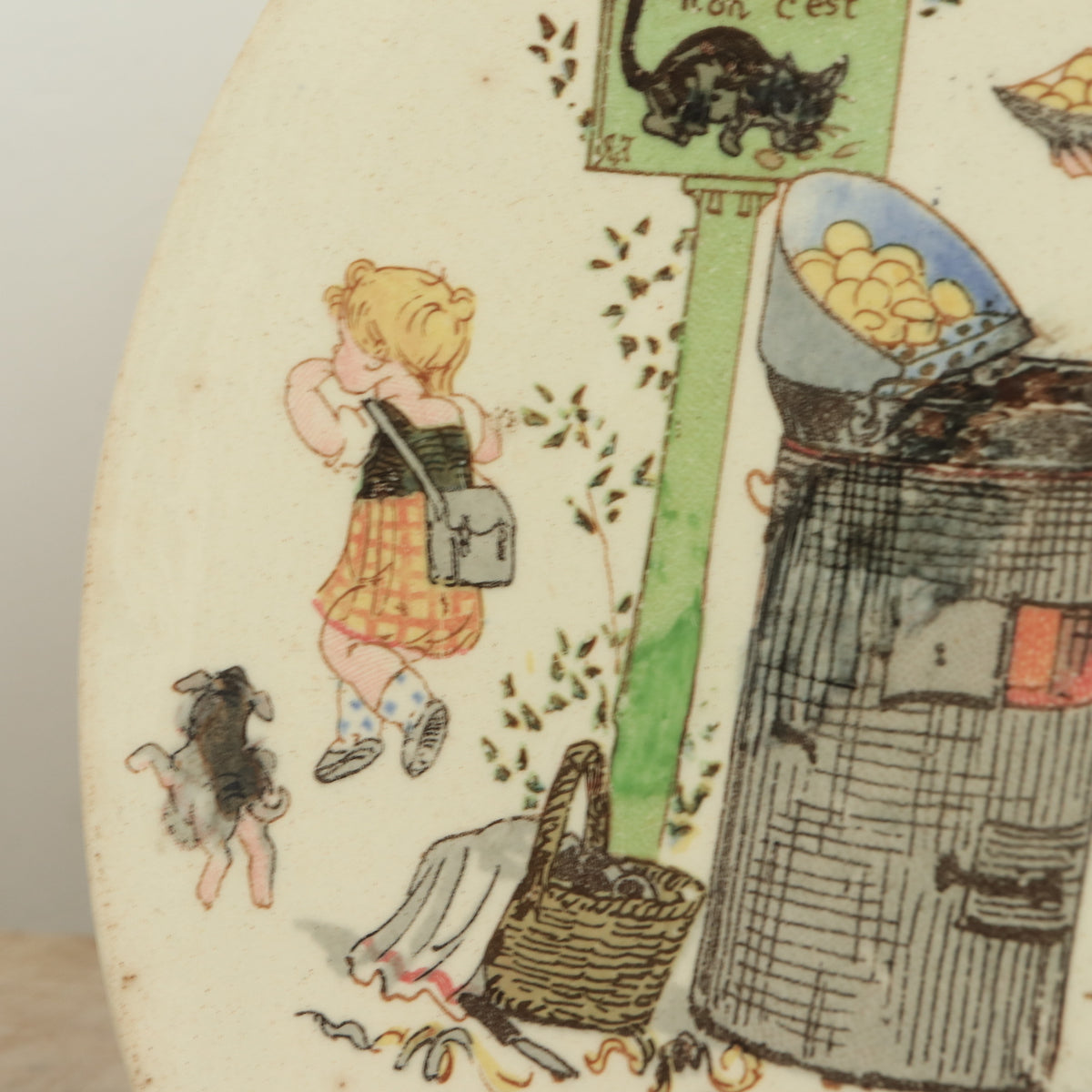 アンティークプレート Froment Richard フライドフィッシュの行商人 La Marchande de Friture フランス サルグミンヌ製 U&C SARREGUEMINES