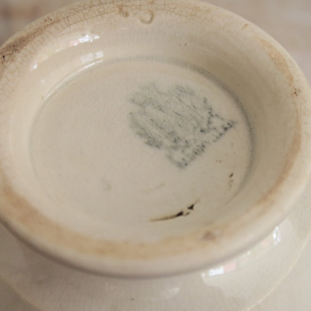 アンティーク カフェオレボウル 小花のレリーフ Badonviller製