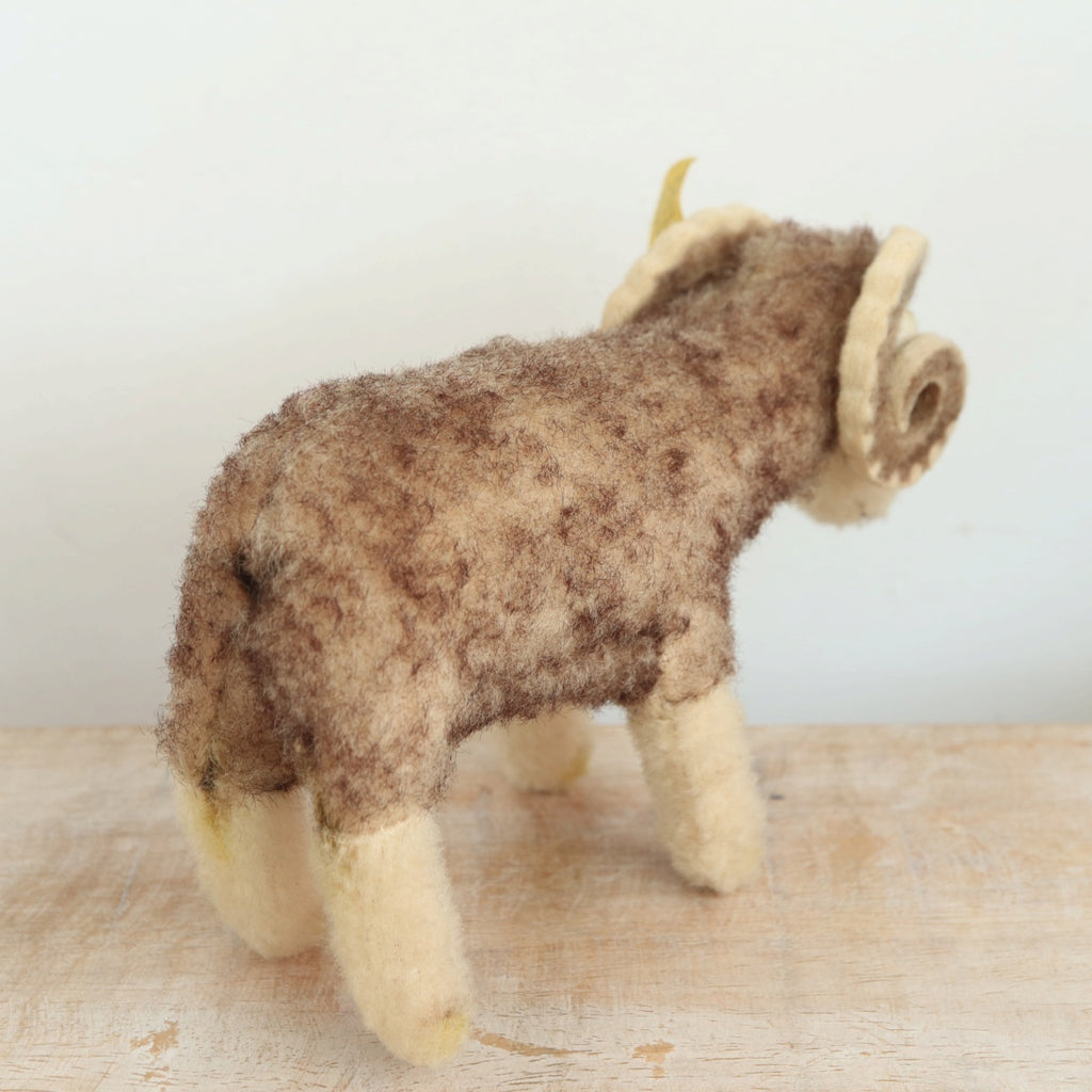 アンティーク シュタイフ 牡羊 おひつじ Steiff Wotan 12cm